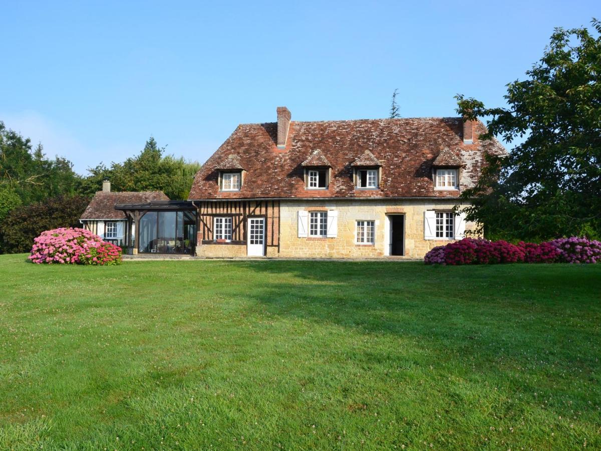 Maison D'Hotes La Bihoree Saint-Germain-de-Livet Exterior photo